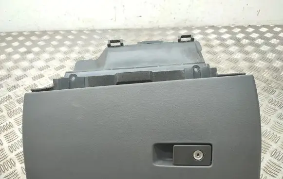 Volvo XC70 Glove box 30676278