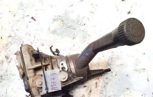 Peugeot 308 Power steering pump 9684979080 a0015316