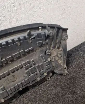 Mercedes-Benz SL R231 Front bumper skid plate/under tray A2315201123