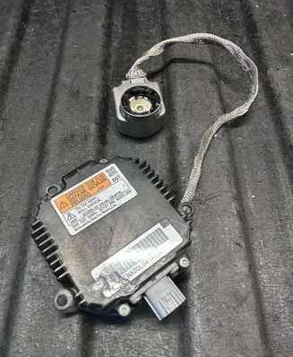 Infiniti FX Xenon control unit/module 2847489904 03TA3022 LENB00L