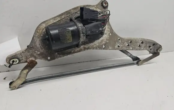 Renault Laguna II Front wiper linkage and motor 8200000525