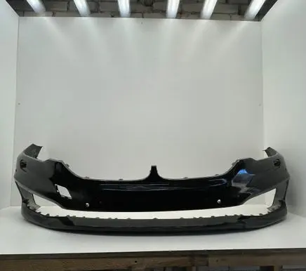BMW 5 G30 G31 Front bumper 7437901