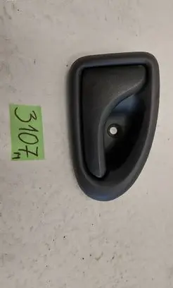 Iveco Daily 4th gen Front door interior handle 7700830078 91127201
