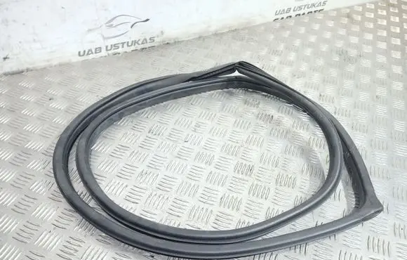 Mazda CX-7 Rear door rubber seal (on body) 