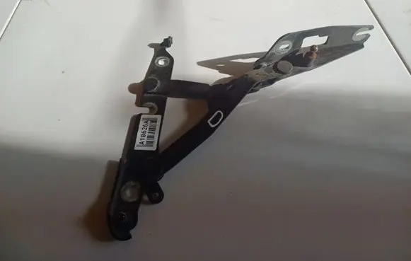 Audi A6 S6 C6 4F Tailgate/trunk/boot hinge