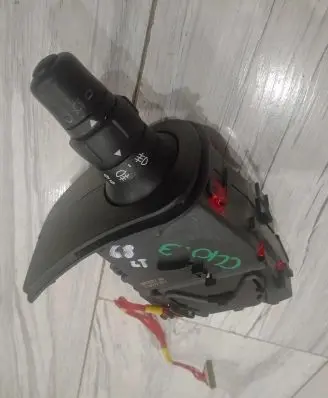 Renault Clio III Light switch 88102002