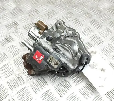 Opel Vivaro Fuel injection high pressure pump 9674984480 28384347