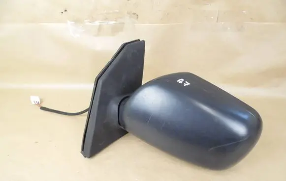 Toyota Corolla E120 E130 Front door electric wing mirror 