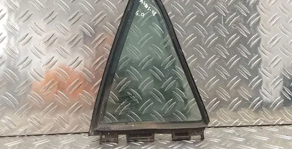 Toyota Auris 150 Rear vent window glass 43R00048