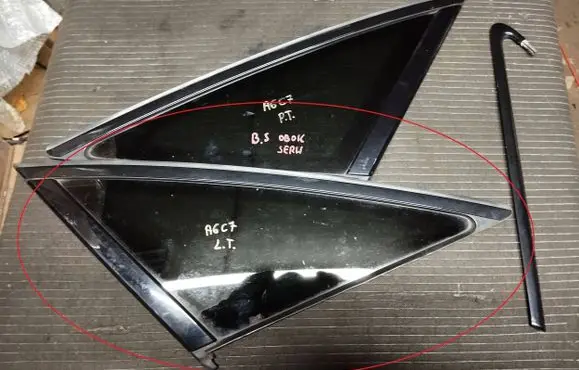 Audi A6 S6 C7 4G Rear vent window glass 