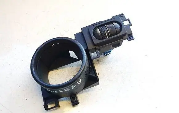 Volkswagen Touareg I Headlight level height control switch 7l6858903t