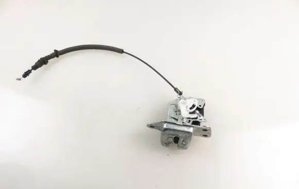 Jeep Patriot Tailgate/trunk/boot lock/catch/latch