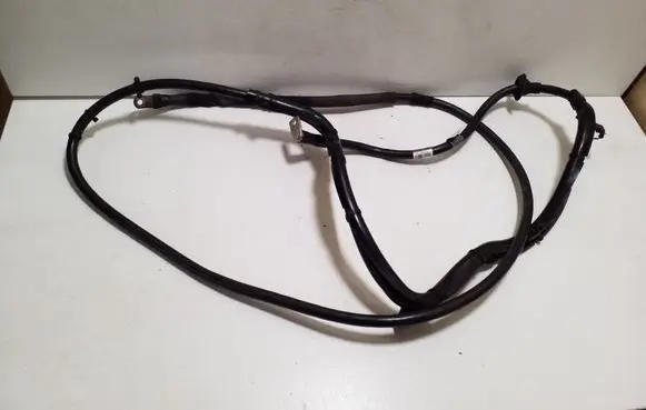 Positive cable (battery)