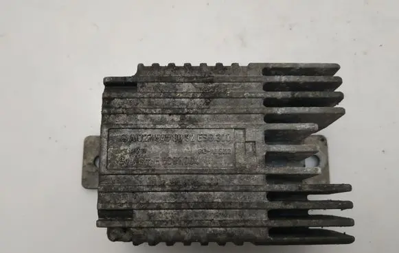 Mercedes-Benz A W168 Coolant fan relay A0275458032