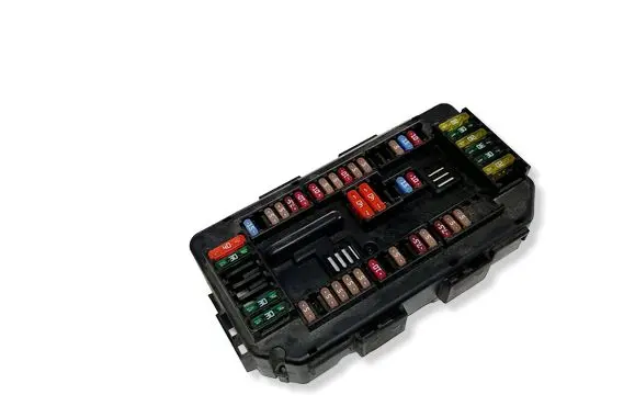BMW 1 E81 E87 Fuse module 9337879