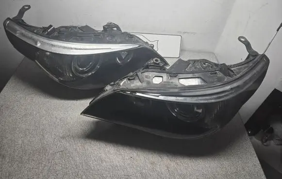 BMW 5 E60 E61 Headlights/headlamps set 63127165571 63127165572 15876100
