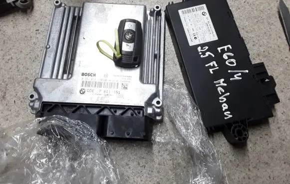 BMW 5 E60 E61 Engine ECU kit and lock set 7811151 0281015130 9147216