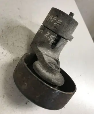 Hyundai Santa Fe Generator/alternator belt tensioner 521B1