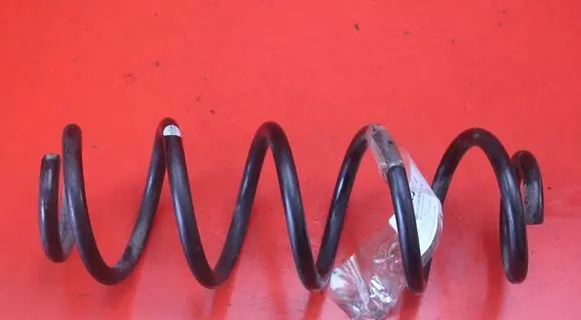 Suzuki Grand Vitara I Rear coil spring