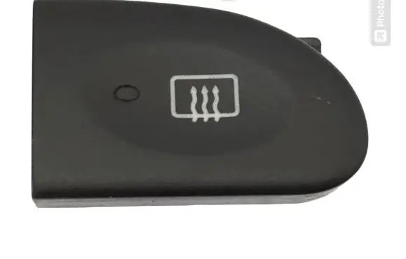 Hyundai Lantra II Windscreen/window heater switch 864W01430