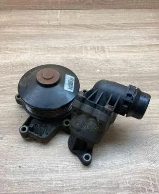 BMW 5 F10 F11 Water pump 473842901