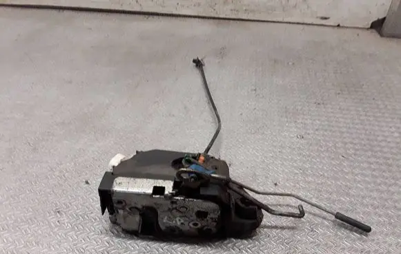 Land Rover Freelander Front door lock