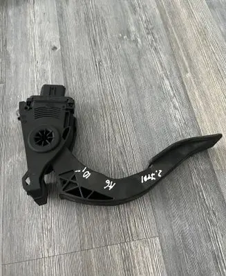 Audi A6 S6 C6 4F Accelerator throttle pedal 8K1721523