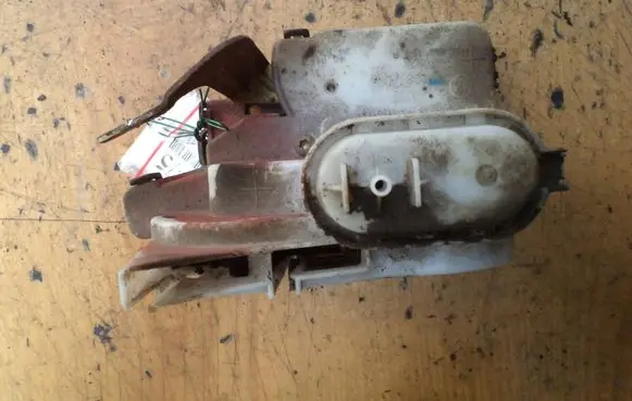 Seat Ibiza II (6k) Rear door lock