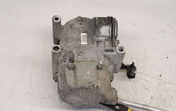 Toyota Auris E180 Air conditioning (A/C) compressor (pump) 0422001031