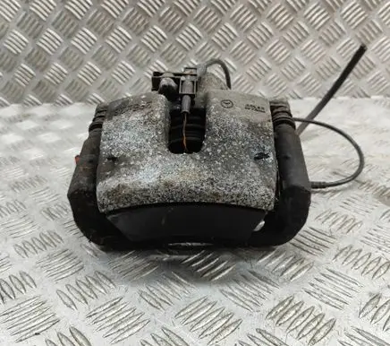 Mercedes-Benz C W204 Front brake caliper A2044212681