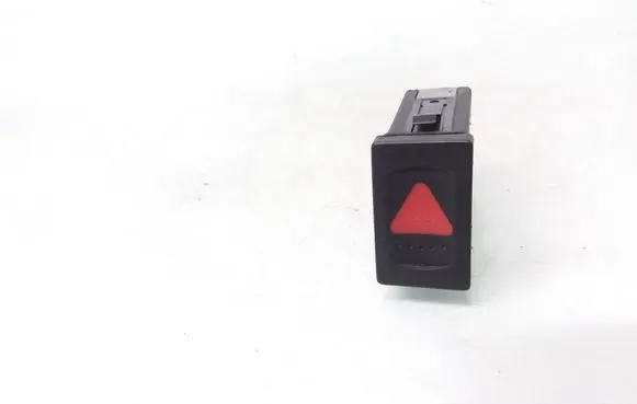 Volkswagen PASSAT B5.5 Hazard light switch 108885