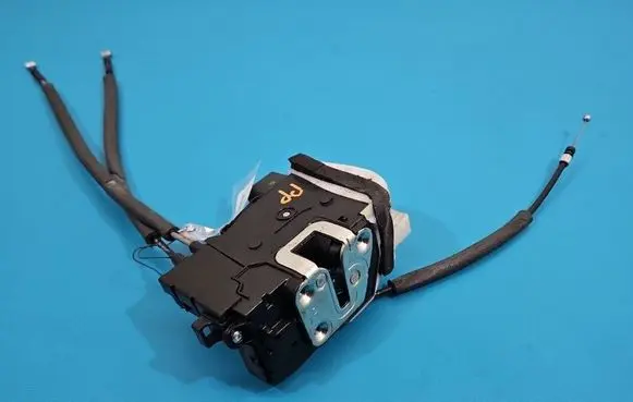 Hyundai ix35 Front door lock 813202Y000 IMPRK1549379