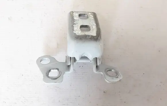 Renault Zoe Front door upper hinge 205018