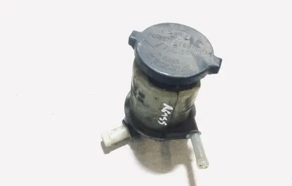 Toyota Avensis T250 Power steering fluid tank/reservoir