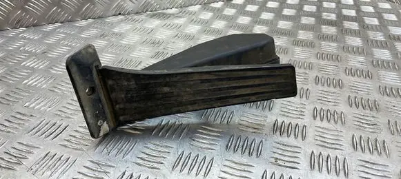 BMW 1 E81 E87 Accelerator throttle pedal 74766500