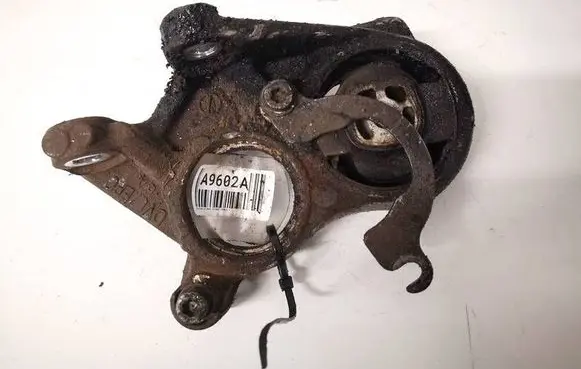 Citroen C4 I Picasso Engine mount bracket 81090780