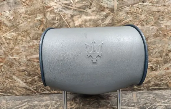 Maserati Quattroporte Rear seat headrest 