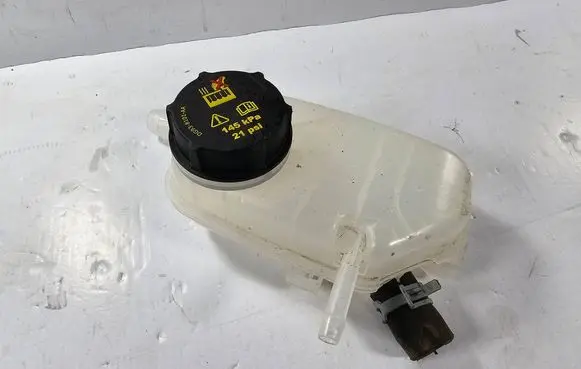 Ford Kuga III Coolant expansion tank/reservoir L1BG8D028DB