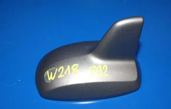 Mercedes-Benz CLS C218 X218 Roof (GPS) antenna cover A2128270228 ZGS001 5483399399