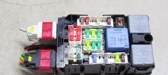 Citroen C4 Grand Picasso Fuse module
