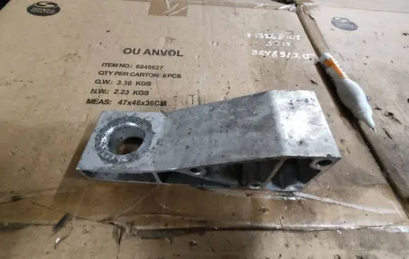 Mercedes-Benz S W222 Radiator mount bracket 222626171