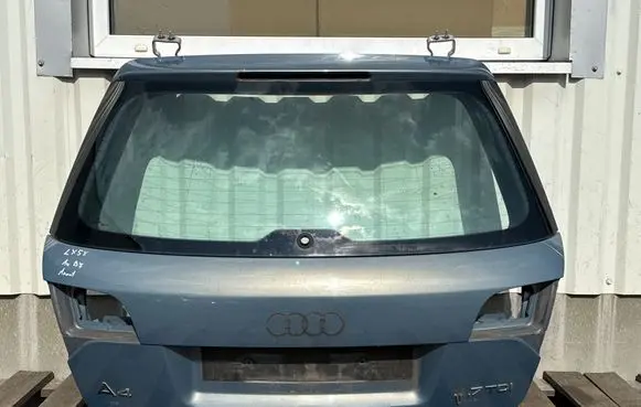 Audi A4 S4 B7 8E 8H Tailgate/trunk/boot lid 
