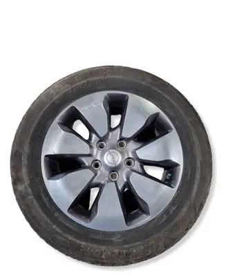 Chrysler Pacifica R18 alloy rim 