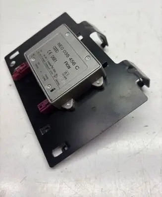 Audi A3 S3 A3 Sportback 8P Aerial antenna amplifier 8E0035456C 09104112