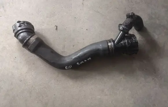 BMW 5 E60 E61 Engine coolant pipe/hose 7789723