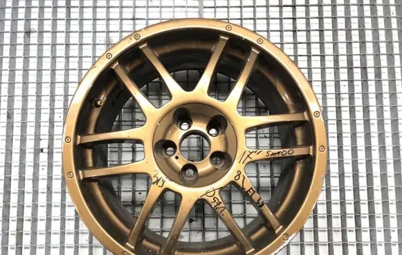 Volkswagen Golf IV R17 alloy rim 