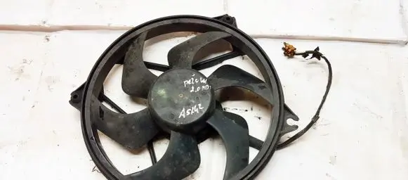 Peugeot 406 Radiator cooling fan shroud