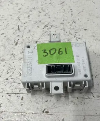 Renault Master III GPS navigation control unit/module 281139717