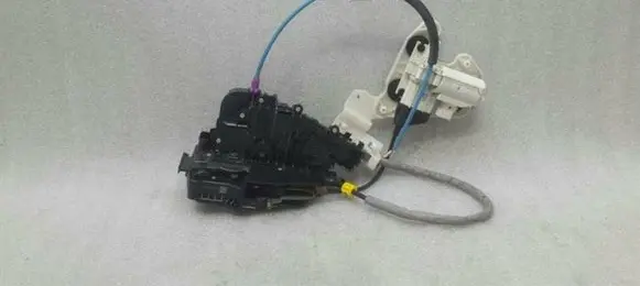 Mercedes-Benz S C217 Front door lock A0997202600