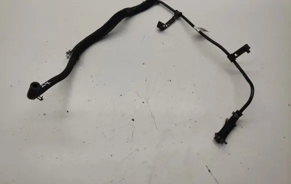 Coolant pipe/hose